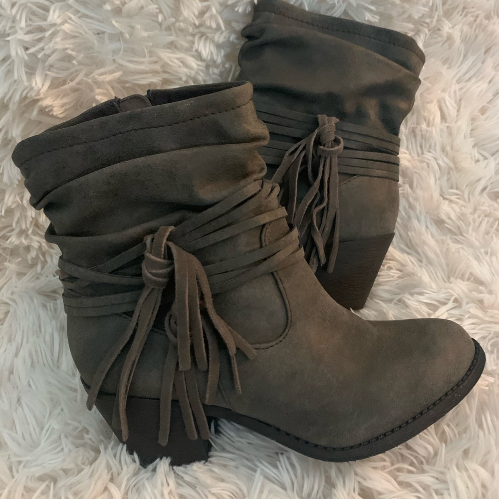 Taupe booties size 6.5